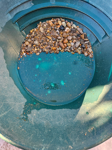 Elvo Paydirt aus Italien min. 0.5g Gold